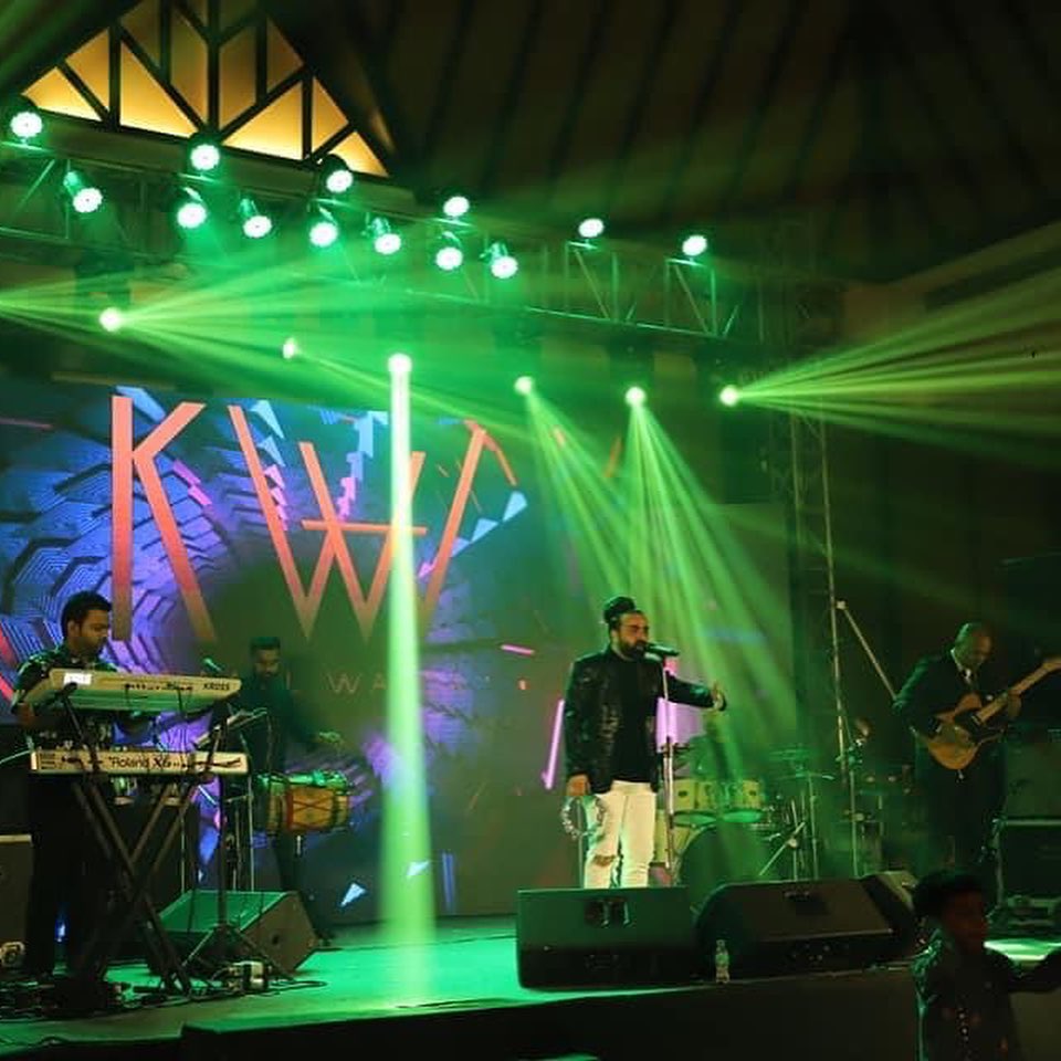 Skylight Vision Band