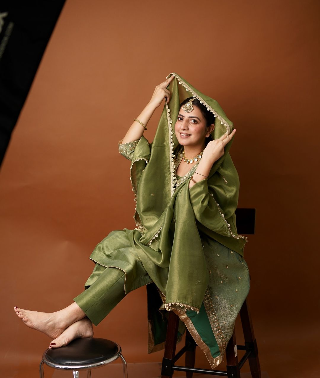 Priya    .