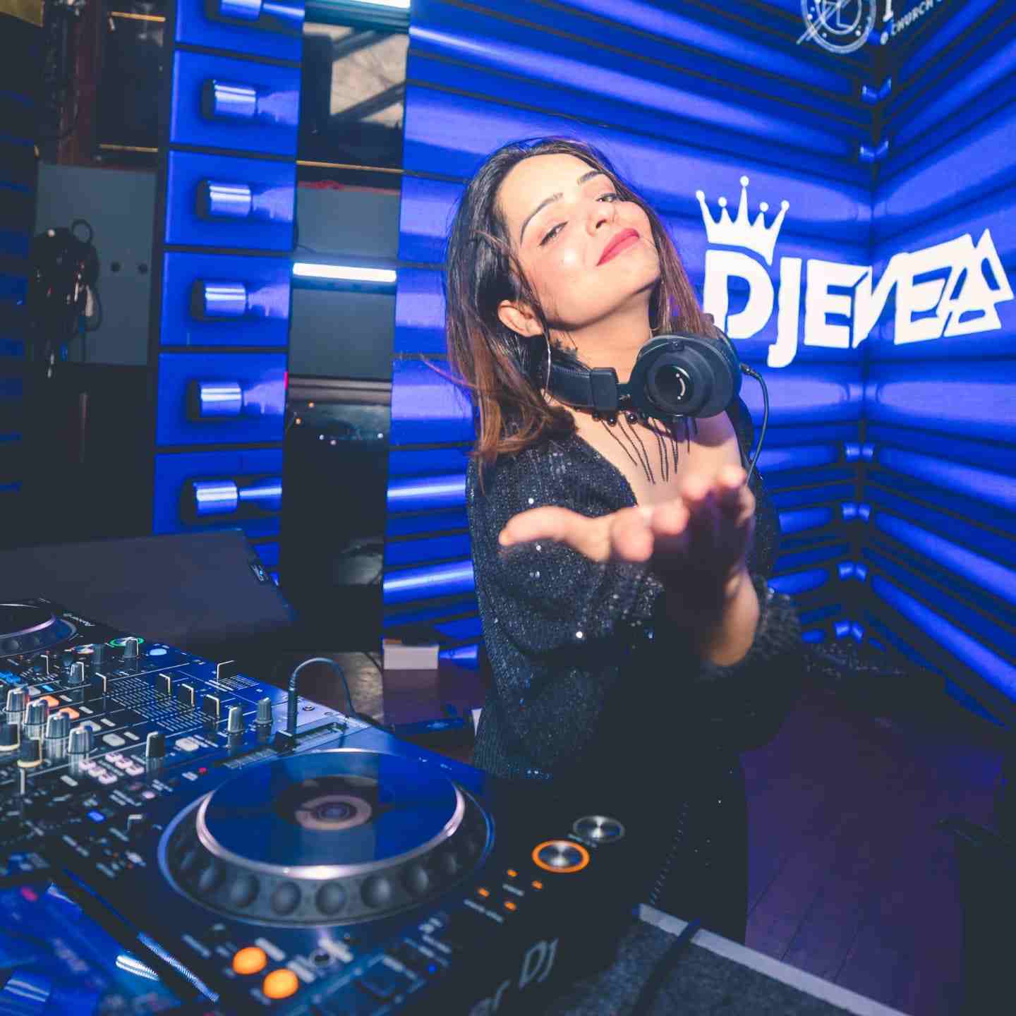 DJ Eve (Heena Shaikh)