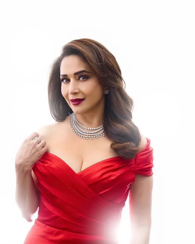 Madhuri  Dixit