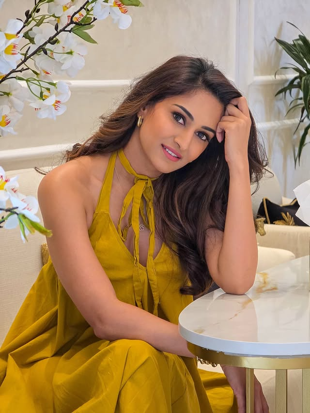Erica J  Fernandes