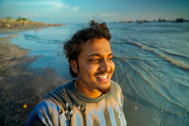 Neel  Salekar