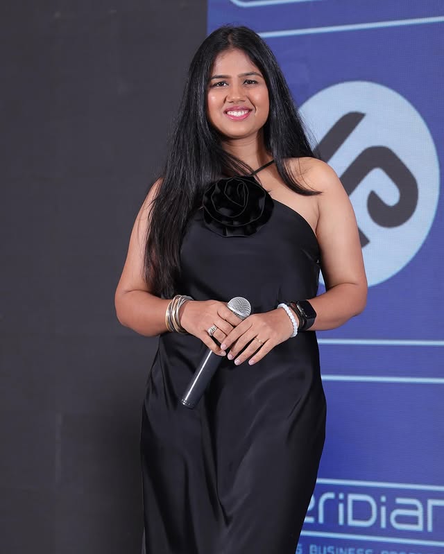 Anchor Sandhya  Bhandari 
