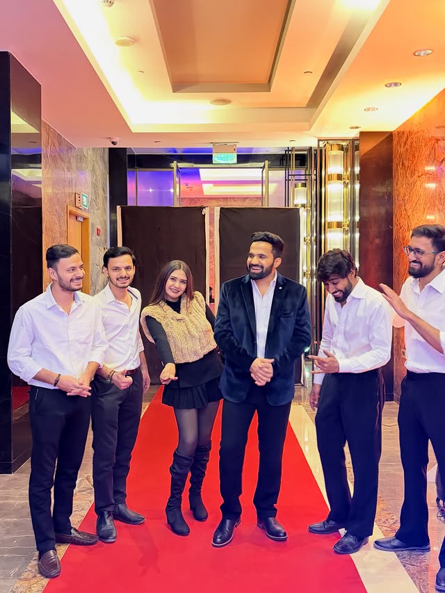 One Destination Band 