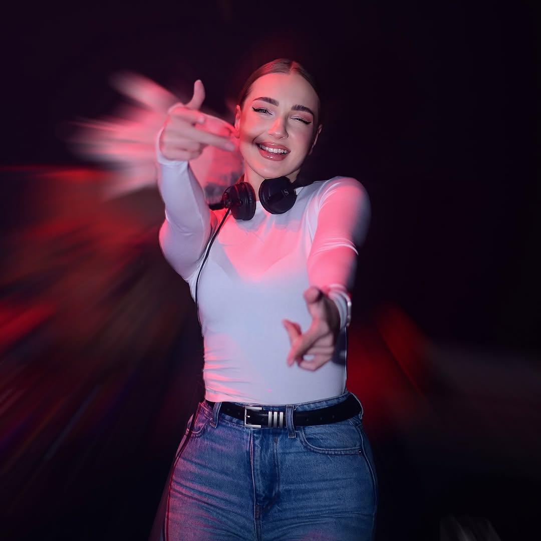 DJ Lera Nova 