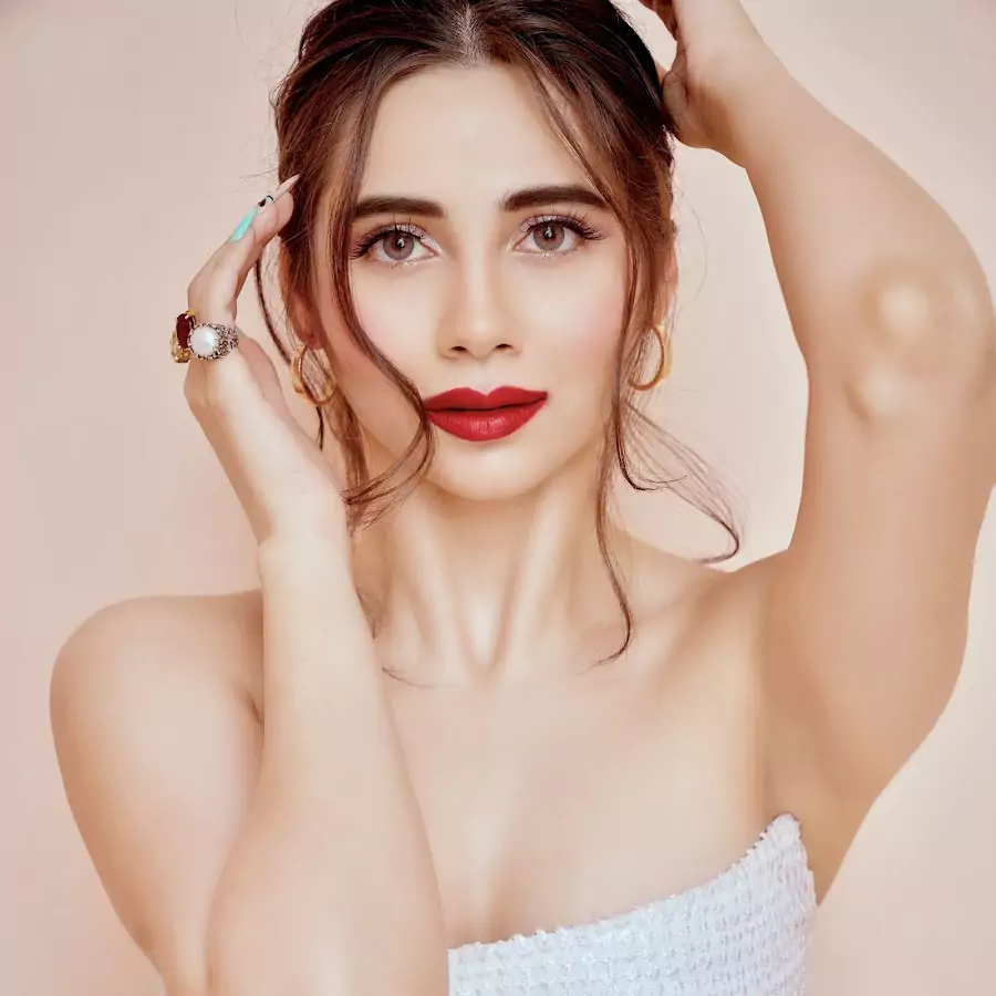 Zara Khan