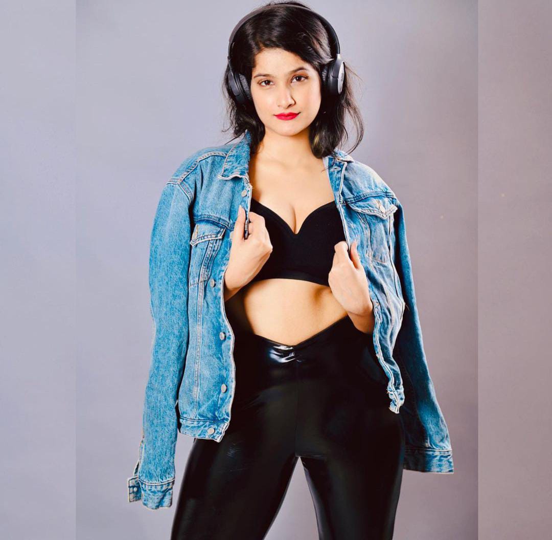 DJ Jhalak Dulwani