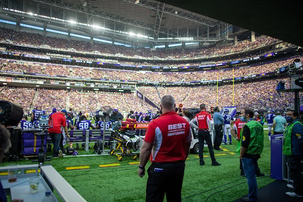 Coordinating teams and managing players