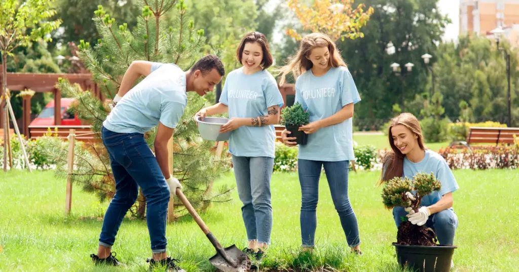 Fun things to do outside that make people want to work together