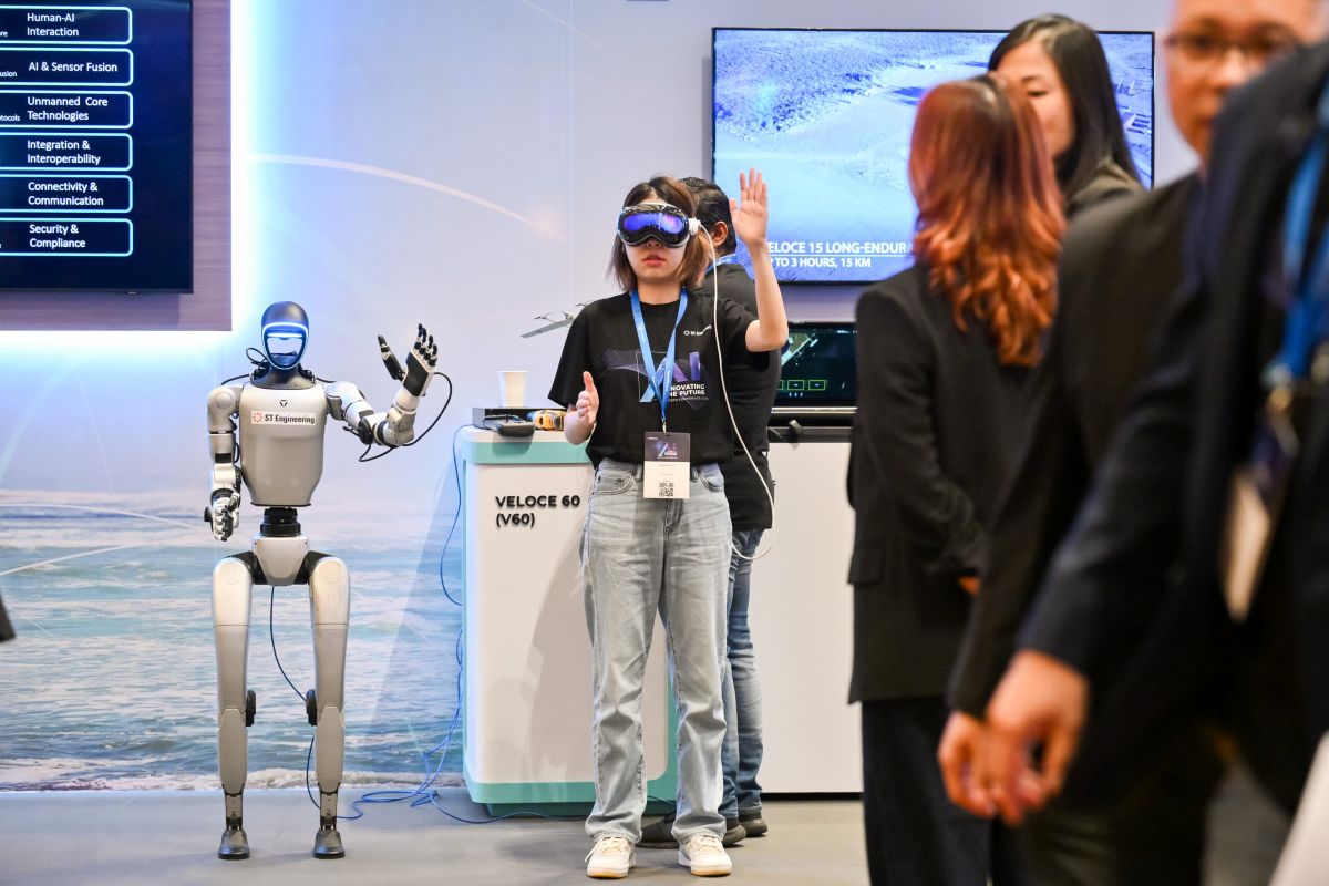 AI Humanoid Robot on Rent for Events, Exhibitions and Brand Promotions