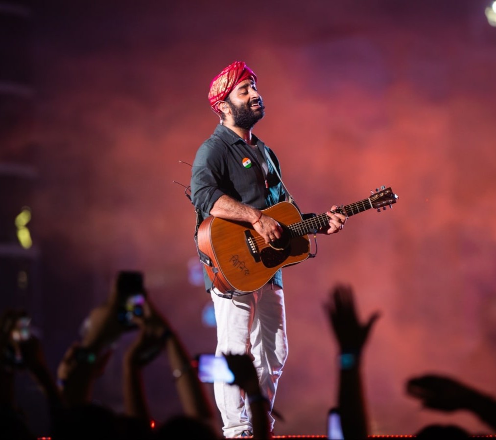 Hire Professional Artists for Corporate Events, Weddings and Live Entertainment – Artist Booking & Planning