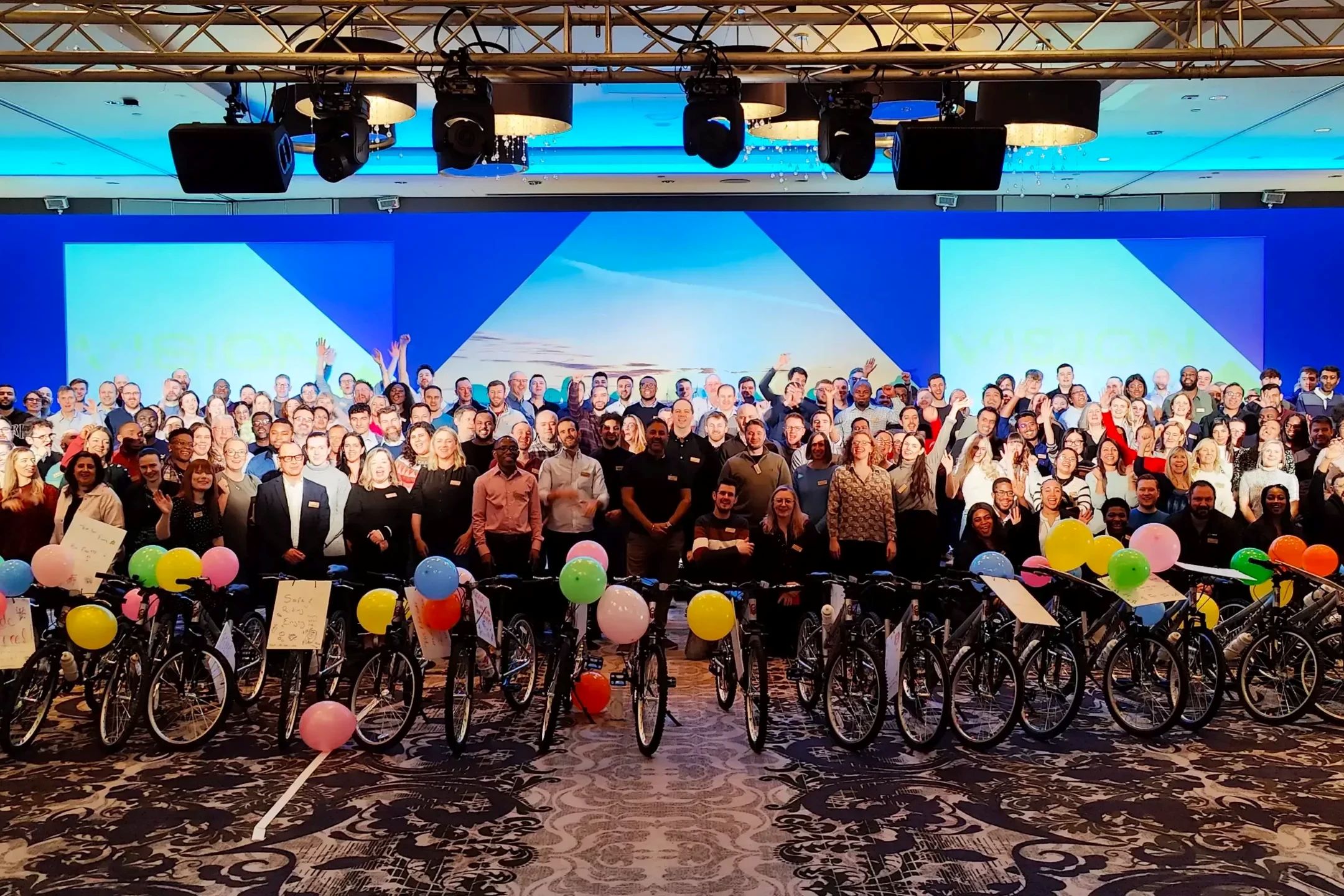 Company Outings Put together by the best company that organizes events to build teams