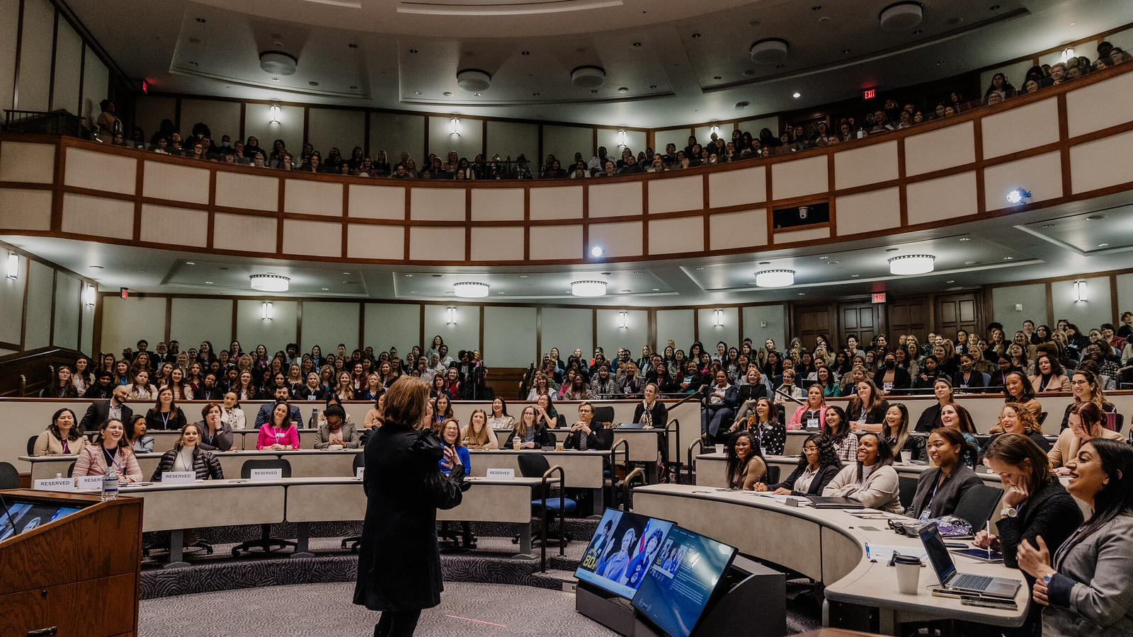 Budget-Friendly Corporate Conference Planning Tips for Delhi NCR