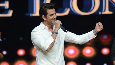 Top 10 Famous Male Actors for Weddings & Business Events