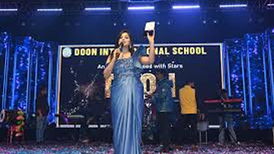 Top 10 Noida Soulful Singers for Weddings & Corporate Events