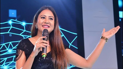 Top Female Emcees in India | Hire Professional Event Anchors