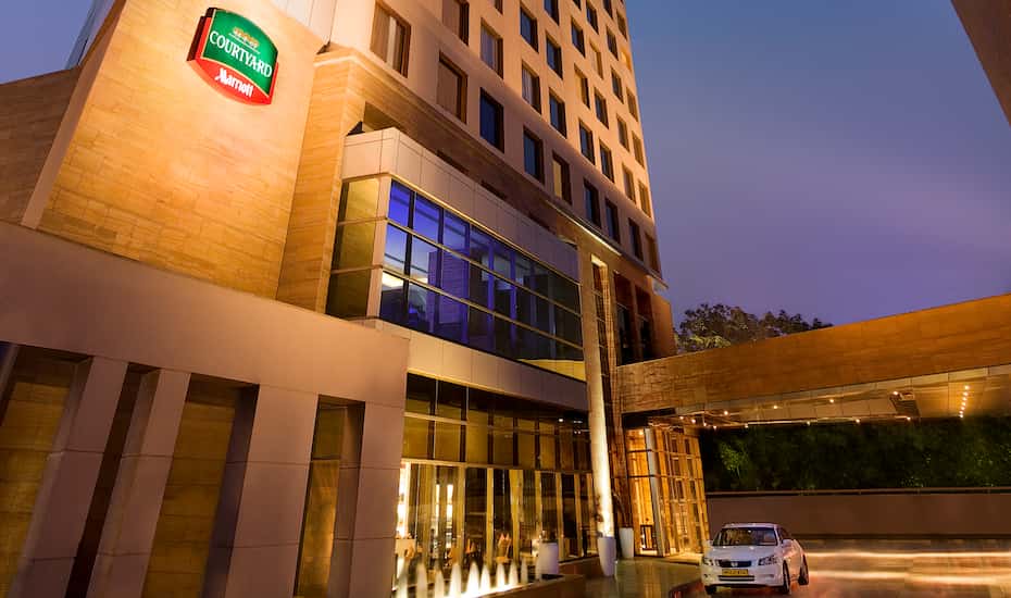 Courtyard By Marriott Gurugram Downtown