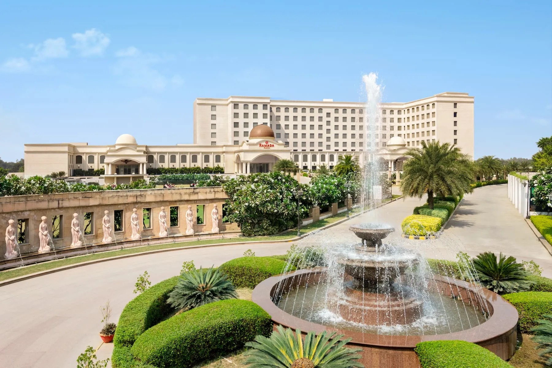 Ramada Plaza Hotel & Convention Center