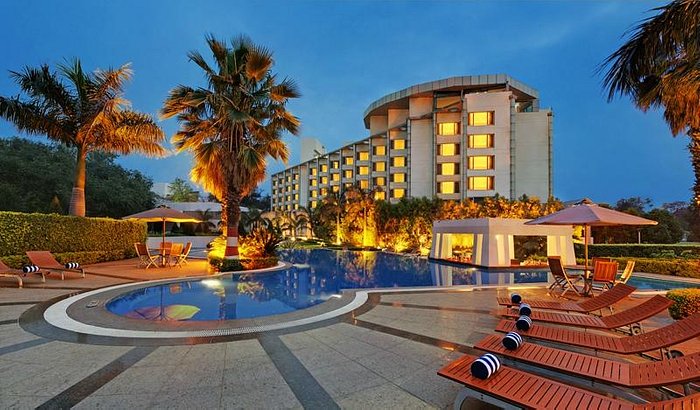 Ramada Plaza JHV