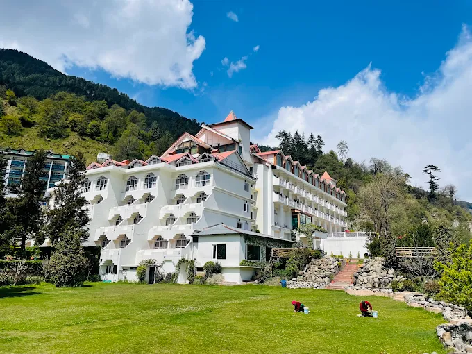 Mastiff Grand Manali Resort